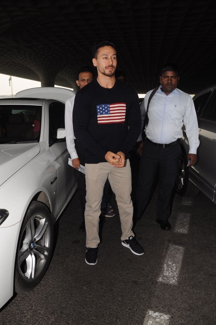 Baaghi 2 actor Tiger Shroff spotted at airport. Baaghi 2,Tiger Shroff,Tiger Shroff at airport,Tiger Shroff hot pics,Tiger Shroff hot images,Tiger Shroff hot stills,Tiger Shroff hot pictures,Tiger Shroff hot photos