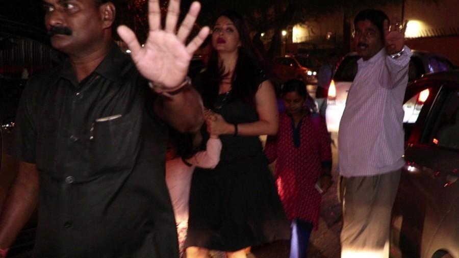 Pictures of Aishwarya Rai snapped at BKC with Aradhya Bachchan. Aishwarya Rai Bachchan,Aishwarya Rai,Aishwarya Rai Bachchan with Aaradhya,Aaradhya,Aaradhya bachchan