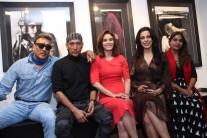 Jackie Shroff, Gautam Patole, Raageshwari, Pooja Bedi and Rupali Madan at the inauguration of Charcoal Master Gautam Patole's show 'Black is beautiful' at Jehangir Art Gallery.