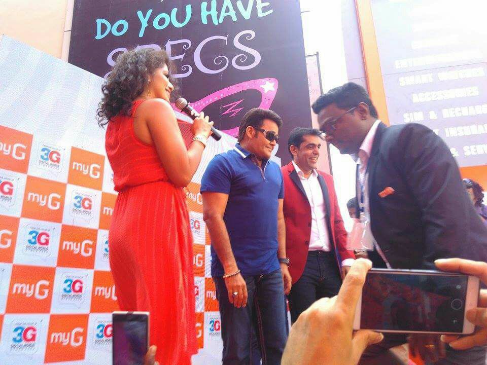 Actor Mohanlal inaugurates MyG Mobile Shop. Odiyan,Mohanlal odiyan,Mohanlal,Mohanlal Odiyan,Mohanlal Odiyan look,mohanlal odiyan transformation,mohanlal odiyan look leaked,MyG Mobile Shop