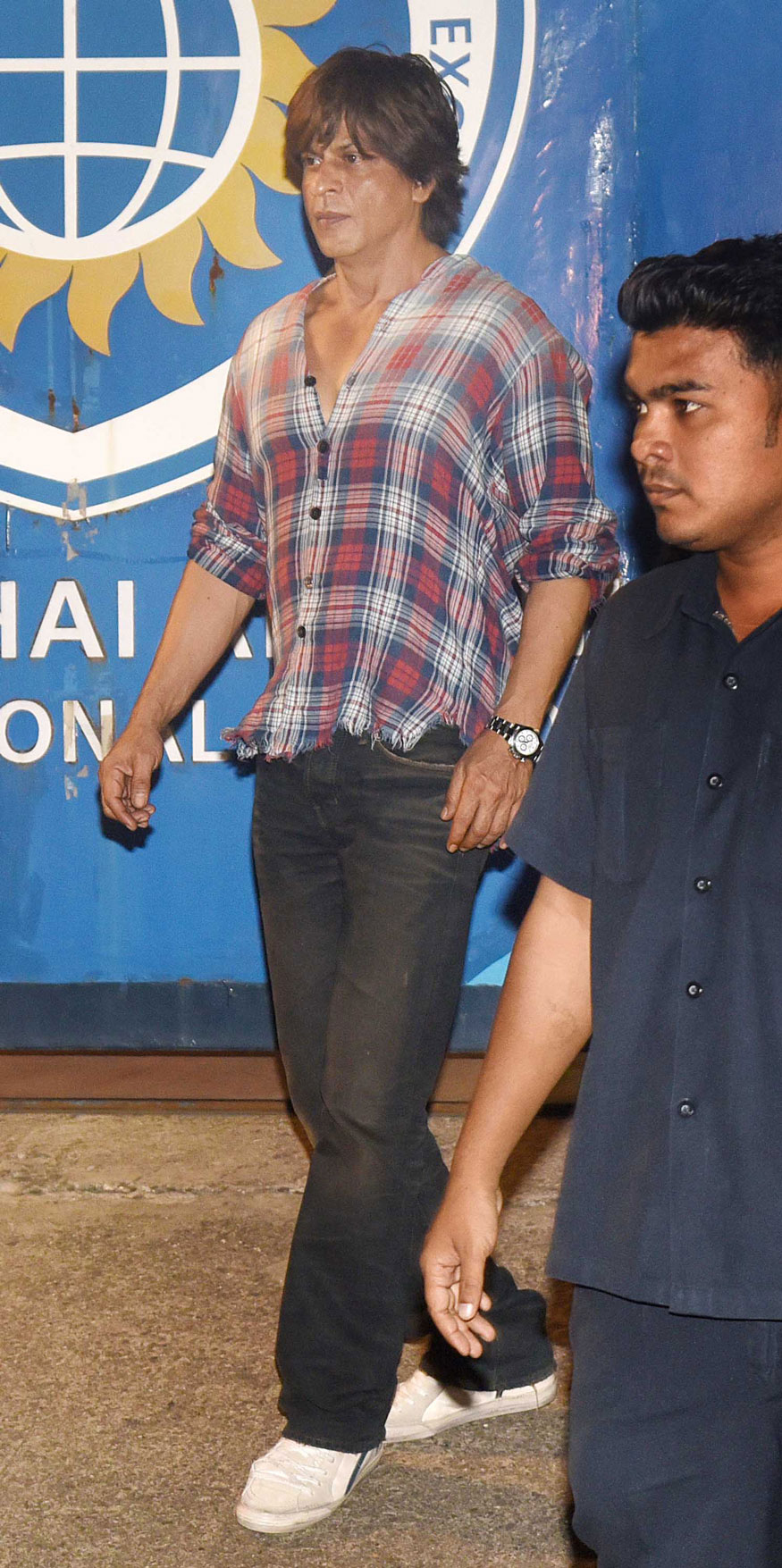 Shah Rukh Khan gets clicked on his arrival at the annual function of Dhirubhai Ambani International School in Mumbai. Shah Rukh Khan,SRK,AbRam,Abram Khan