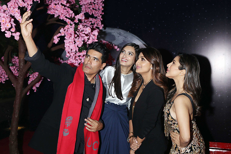 Designer Manish Malhotra takes a selfie with Bollywood divas during at Hong Kong Club launch Party. Shilpa Shetty,Diana Penty,Sophie Choudry,Manish Malhotra,Hong Kong Club launch Party,Hong Kong Club launch,Hong Kong Club Party