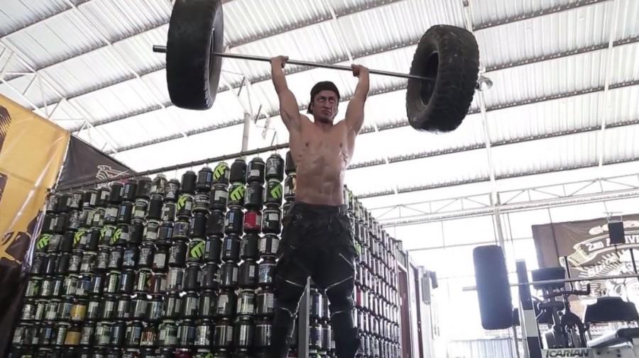 Vidyut is seen working out and also crafting a spectacular physique in the process. The work out video exhibits the perfectly built physique of Vidyut Jammwal and is in continuation with the last video from #BeJunglee series. Vidyut Jammwal,actor Vidyut Jammwal,Vidyut Jammwal weightlifting,Vidyut Jammwal weightlifting video,Vidyut Jammwal weightlifting pics,Vidyut Jammwal weightlifting images,Vidyut Jammwal weightlifting stills,Vidyut Jammwal weightlifting pictures,Junglee