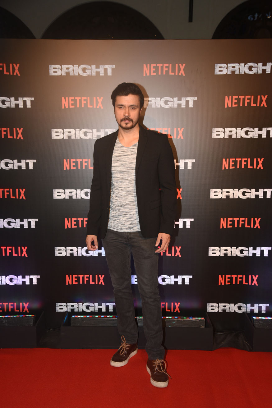Darshan Kumaar poses for a photo at the special screening of 'Bright' in Mumbai. Tina Desai,Gurbani Judge,Armaan Malik,Bright Special Screening,Bright Special Screening pics,Bright Special Screening images,Bright Special Screening stills,Bright Special Screening pictures,Bright Special Screening photos