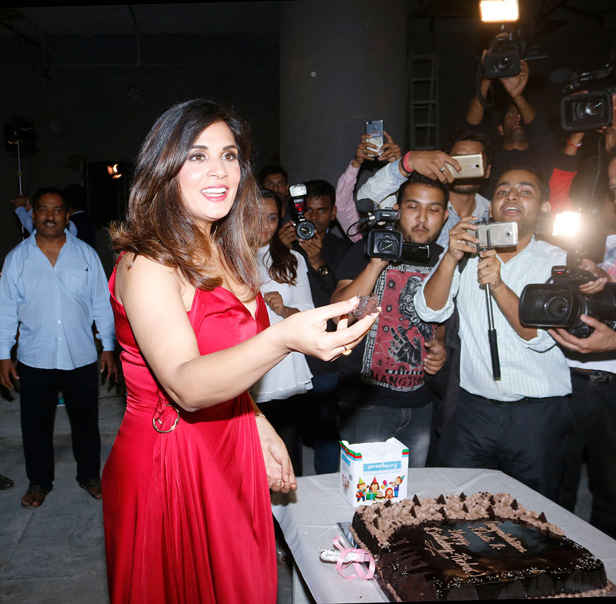 Richa Chadda interacts with media during her birthday celebration in Mumbai. Richa Chadda,Ali Fazal,Pulkit Samrat,Pankaj Tripathi,Varun Sharma,Manjot Singh,Richa Chadda birthday celebration,Richa Chadda birthday celebration pics,Richa Chadda birthday celebration images,Richa Chadda birthday celebration stills