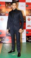 Shahid Kapoor,Sidharth Malhotra,Taapsee Pannu,Varun Dhawan,Zee Cine Awards 2018,Zee Cine Awards,Zee Cine Awards pics,Zee Cine Awards images,Zee Cine Awards stills,Zee Cine Awards pictures,Zee Cine Awards photos