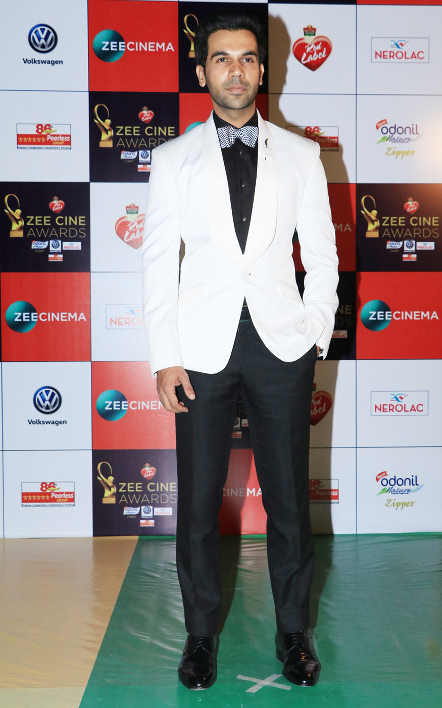 Rajkummar Rao attends Zee Cine Awards 2018 held at MMRDA Grounds in Mumbai on December 19, 2017. Rajkummar Rao,Sonali Kulkarni,Urvashi Rautela,Anu Malik,Zee Cine Awards 2018