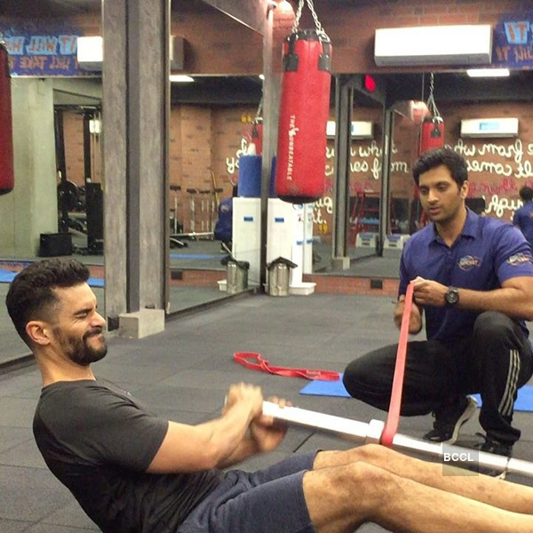 Bulked up – When Angad was signed on the film he was asked to gain more than 9 kgs. Salman himself made sure and helped Angad with his diet and fitness training. Tiger Zinda Hai,Tiger Zinda Hai review,Tiger Zinda Hai movie review,Salman Khan,Inside Edge