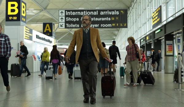 The characters which Manoj has played in his films has always been appreciated by the audience and the actor is known for his diverse roles. But now the audience will get to see Manoj Bajpayee in different avatars in one film with Aiyaary. Even in the film's trailer, Manoj is seen in different avatars which has raised the curiosity levels of audience. When the title of the film was announced many people did not realize the meaning of it. But the trailer of the film explains the meaning of Aiyaary briefly.