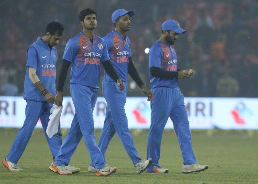 Incoming batsman Shreyas Iyer (24) then joined Rahul in the middle and the duo forged a 74-run partnership to help their team to cross 100-run mark without losing any wickets. Just when things seemed good in the middle, Iyer was dismissed by Nuwan Pradeep in the 13th over when the scoreboard was reading 112. Iyer played 20 balls and slammed three boundaries. After adding few more runs with new batsmen Dhoni, Rahul was also sent packing in the 15th over by Thisara Perera. While trying to hit the boundary, Rahul completely missed and ball went on to hit the stumps. His 48-ball innings comprised off seven boundaries and one six. India vs Sri Lanka,India vs Sri Lanka 1st T20,India beats Sri Lanka,India trash Sri Lanka,Lokesh Rahul,Mahendra Singh Dhoni,Dhoni