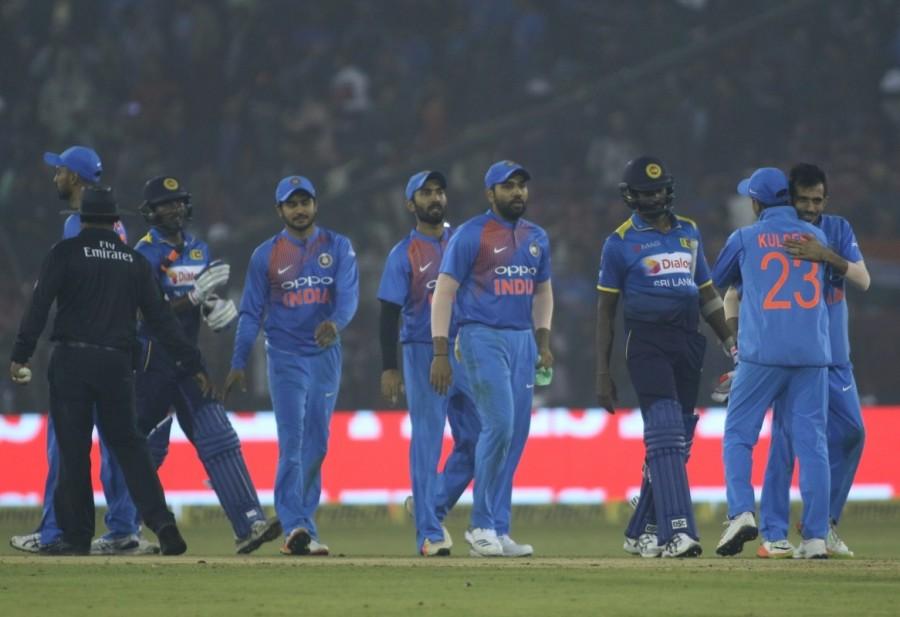 The fall of Rahul's wicket brought in Pandey. Pandey and Dhoni played sensibly and punished the bad balls. Soon, India crossed 150 run mark in the 19th over. The last few deliveries saw some power-hitting from both the batsmen especially from Pandey. Dhoni also displayed some shots and finally closed Indian innings with a six. For Sri Lanka, Mathews, Pradeep and Perera chipped in with one wicket each. During the chase, Sri Lanka couldn't get it going from the beginning. Neither the openers, nor the middle-order batsmen showed attributes of putting up a fight. India vs Sri Lanka,India vs Sri Lanka 1st T20,India beats Sri Lanka,India trash Sri Lanka,Lokesh Rahul,Mahendra Singh Dhoni,Dhoni