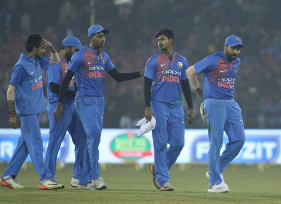 On a two-paced wicket, India bowlers dropped their pace and the batsmen struggled with their timings, especially against Chahal and Kuldeep Yadav. Niroshan Dickwella (13 off 8) opened of his stance and skied to Rahul at short cover as Sri Lanka lost their first wicket with only 15 runs on the board. Left-handed opener Upul Thranga (23 off 16) was looking good caught until he attempted slog-sweep a wide delivery from leg-spinner Chahal and Dhoni took a sharp catch. Sri Lanka further ran into trouble when experienced Mathews (1) gave a return catch to Chahal. India vs Sri Lanka,India vs Sri Lanka 1st T20,India beats Sri Lanka,India trash Sri Lanka,Lokesh Rahul,Mahendra Singh Dhoni,Dhoni
