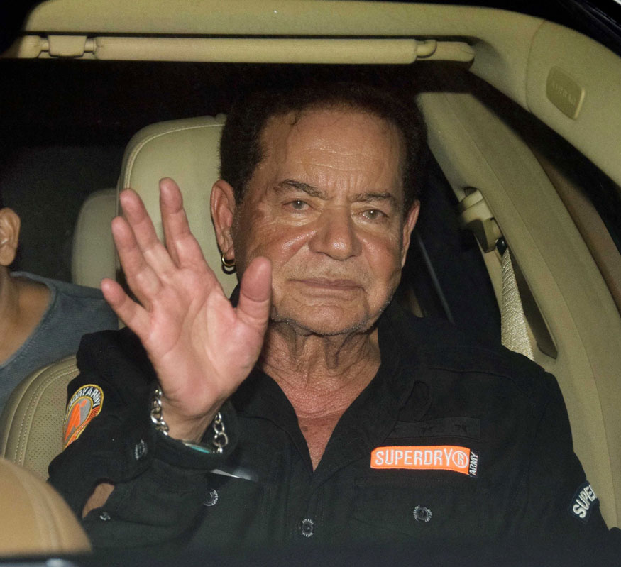 Salim Khan arrives for the special screening of his film 'Tiger Zinda Hai' in Mumbai on December 21, 2017. Akshay Kumar,Salman Khan,Anil Kapoor,Karan Johar,Tiger Zinda Hai special screening,Tiger Zinda Hai,Tiger Zinda Hai special screening pics,Tiger Zinda Hai special screening images,Tiger Zinda Hai special screening stills,Tiger Zinda Hai special screening p