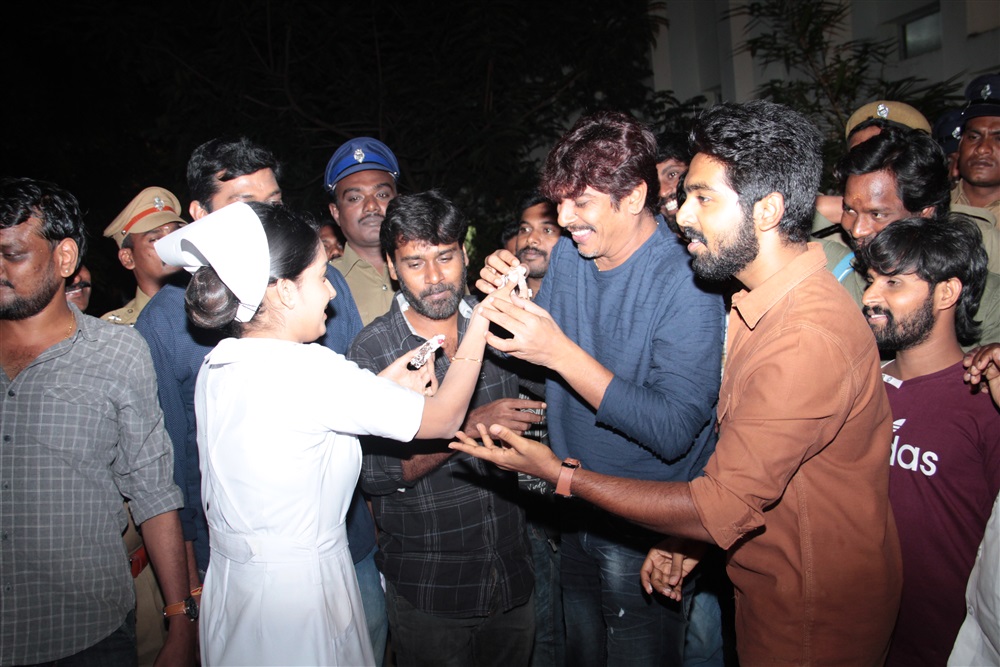 Actress Mahima Nambiar celebrates birthday with GV Prakash Kumar and Director Ravi Arasu on Ayngaran movie sets. Mahima Nambiar,Mahima Nambiar birthday celebration,Mahima Nambiar birthday celebration pics,Mahima Nambiar birthday celebration images,GV Prakash Kumar,Ayngaran,Ayngaran on the sets