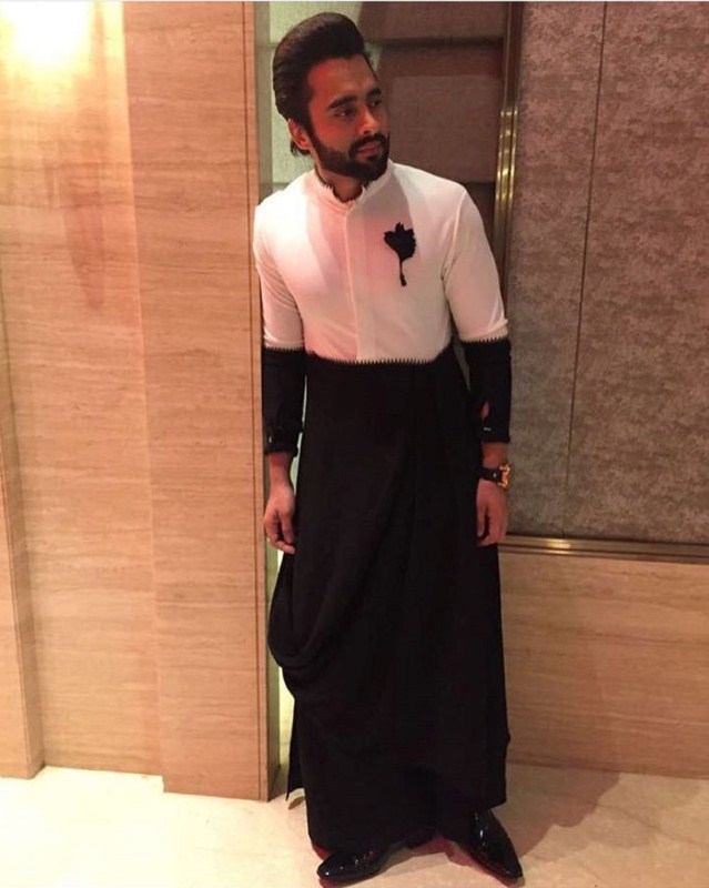Pic 3 - Style has a new definition! Jackky goes all guns blazing in this new avatar. Jackky Bhagnani,Jackky Bhagnani birthday,Jackky Bhagnani hot Instagram photos,Jackky Bhagnani hot Instagram pics,Jackky Bhagnani hot Instagram images,Jackky Bhagnani hot Instagram stills,Jackky Bhagnani hot Instagram pictures
