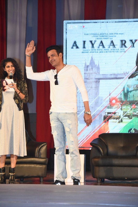 The poster of the film released recently and depicted the ensemble cast and locations where the film has been shot. The makers had earlier released a sizzle to the film showcasing the behind the scenes of the film, raising the excitement of the audience. Aiyaary Promotion,Aiyaary movie Promotion,Manoj Bajpayee and Sidharth,Sidharth Malhotra,Manoj Bajpayee