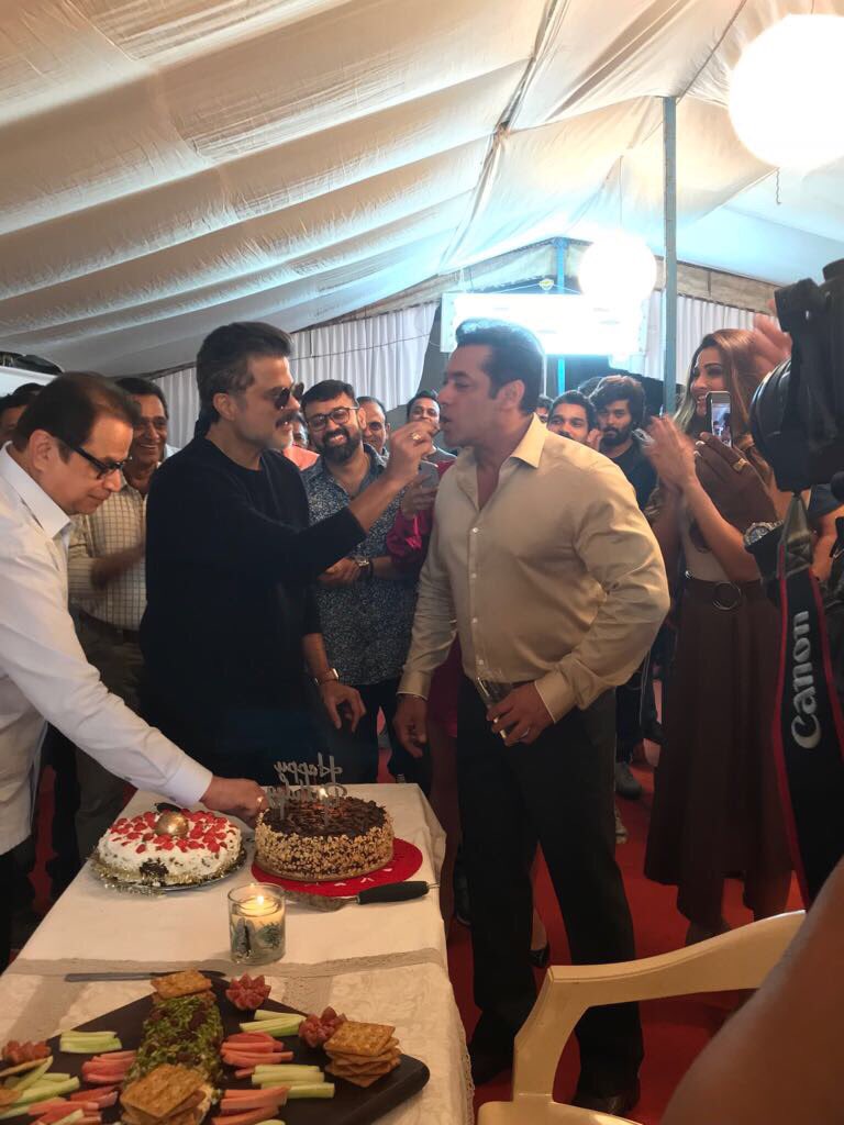 Race 3 would mark Anil Kapoor’s return to the Race franchise, as the actor had earlier played a pivotal part in the previous installment of Race. Anil Kapoor will be a part of a week long schedule in Mumbai from December 24th to 30th. It is a known fact that Salman and Anil have shared a warm bond over the years. They are touted as B- Town buddies who have gone ahead to be co-stars on screen with a number of films to their credit. It would be interesting to Witness Anil Kapoor play a part in the Race franchise, sharing screen space with the superstar Salman Khan. Anil Kapoor,actor Anil Kapoor,Race 3,Salman Khan,Anil Kapoor birthday,Anil Kapoor birthday celebration