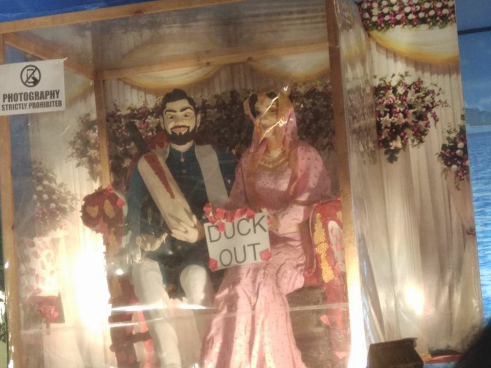 Newlywed Virat Kohli - Anushka Sharma's reception hits at Bengaluru's Annual Cake Show. Virat Kohli and Anushka Sharma,Virat Kohli and Anushka Sharma cake show,Bengaluru's Annual Cake Show,Bengaluru Annual Cake Show,Bengaluru Cake Show,Christmas 2017