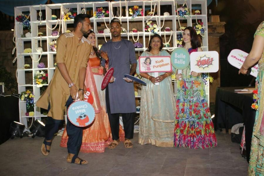 Hardik Pandya, Elli Avram at Krunal Pankhuri, Pankhuri Sharma's Mehndi ceremony. Hardik Pandya,Elli Avram,Krunal Pankhuri,Pankhuri Sharma,Hardik Pandya brother