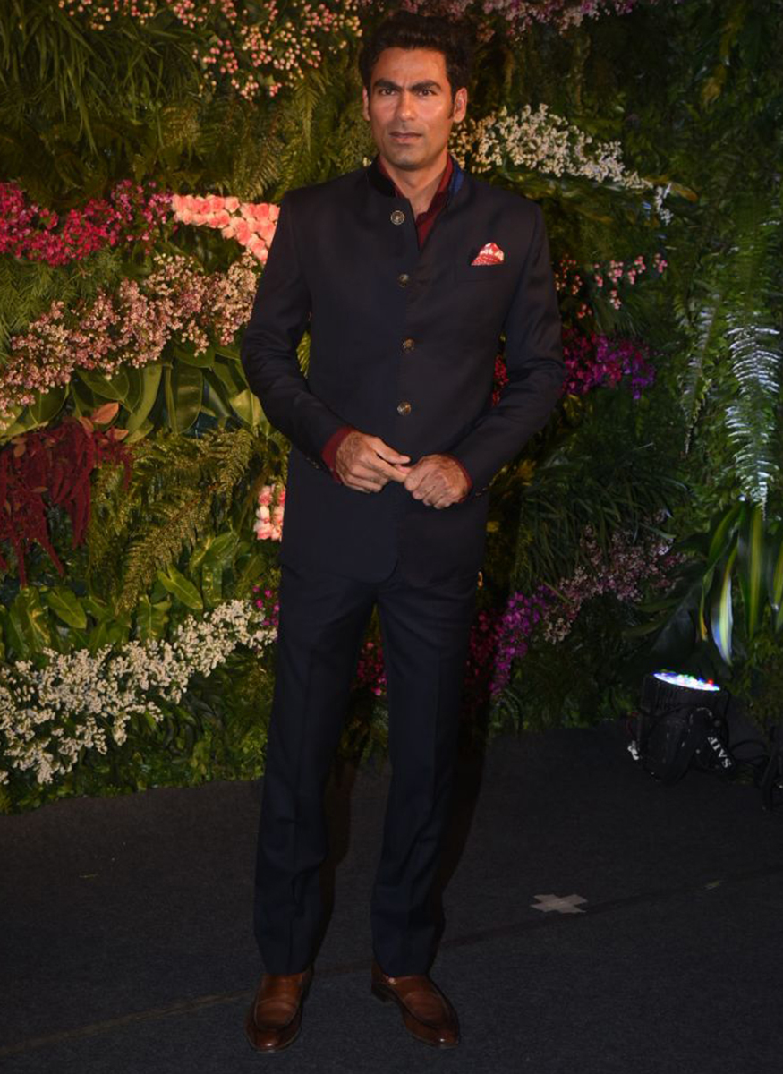 Mohammad Kaif at Virat Kohli and Anushka Sharma reception. Sachin Tendulkar,Mohammad Kaif,Parthiv Patel,Virat Kohli and Anushka Sharma,Virat Kohli,Anushka Sharma
