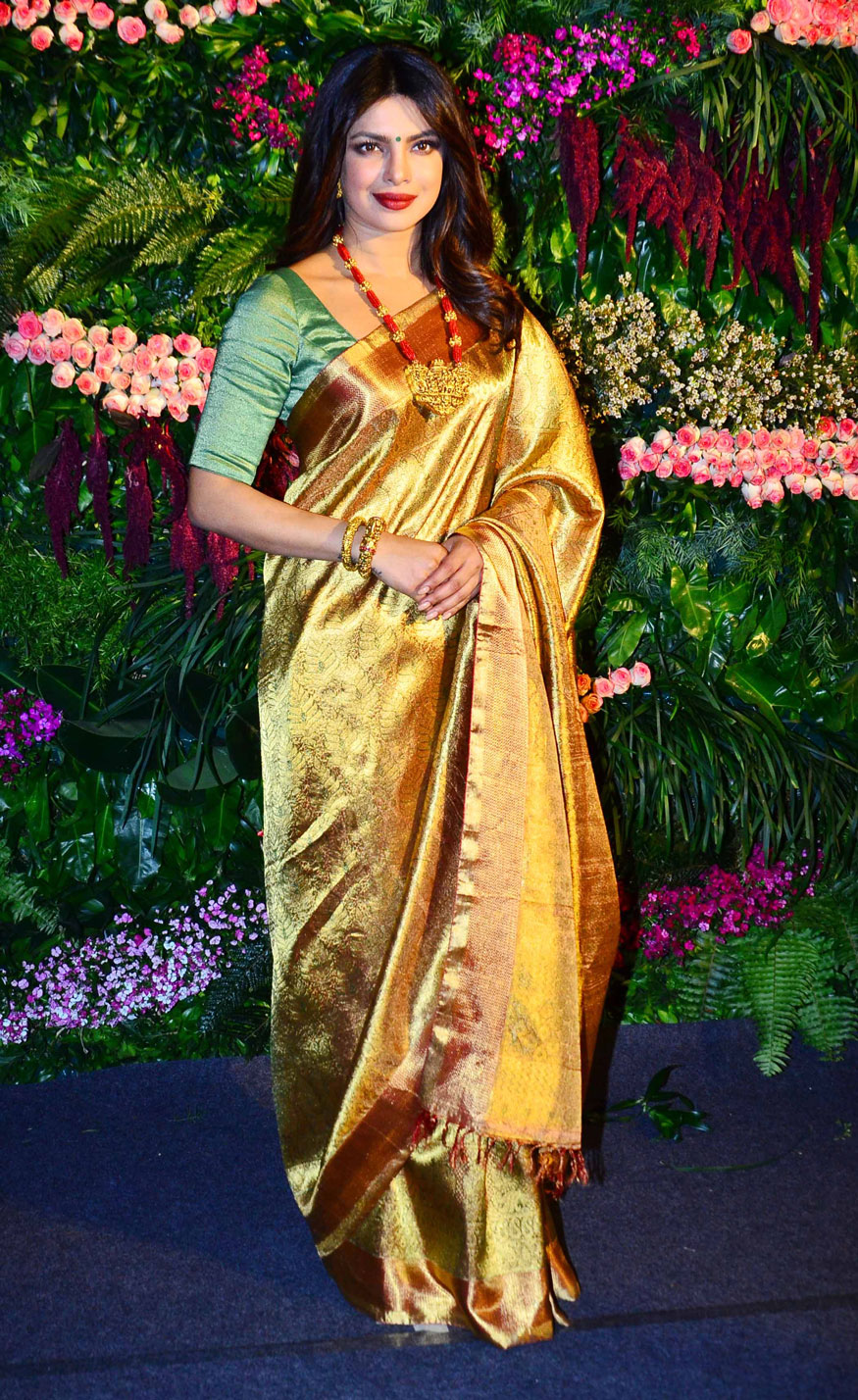 Priyanka Chopra at Virat Kohli and Anushka Sharma reception. Priyanka Chopra,Shah Rukh Khan,Ranbir Kapoor,Virat Kohli and Anushka Sharma reception,Virat Kohli reception,Anushka Sharma reception,Virat Kohli and Anushka Sharma mumbai reception,Virat Kohli,Anushka Sharma