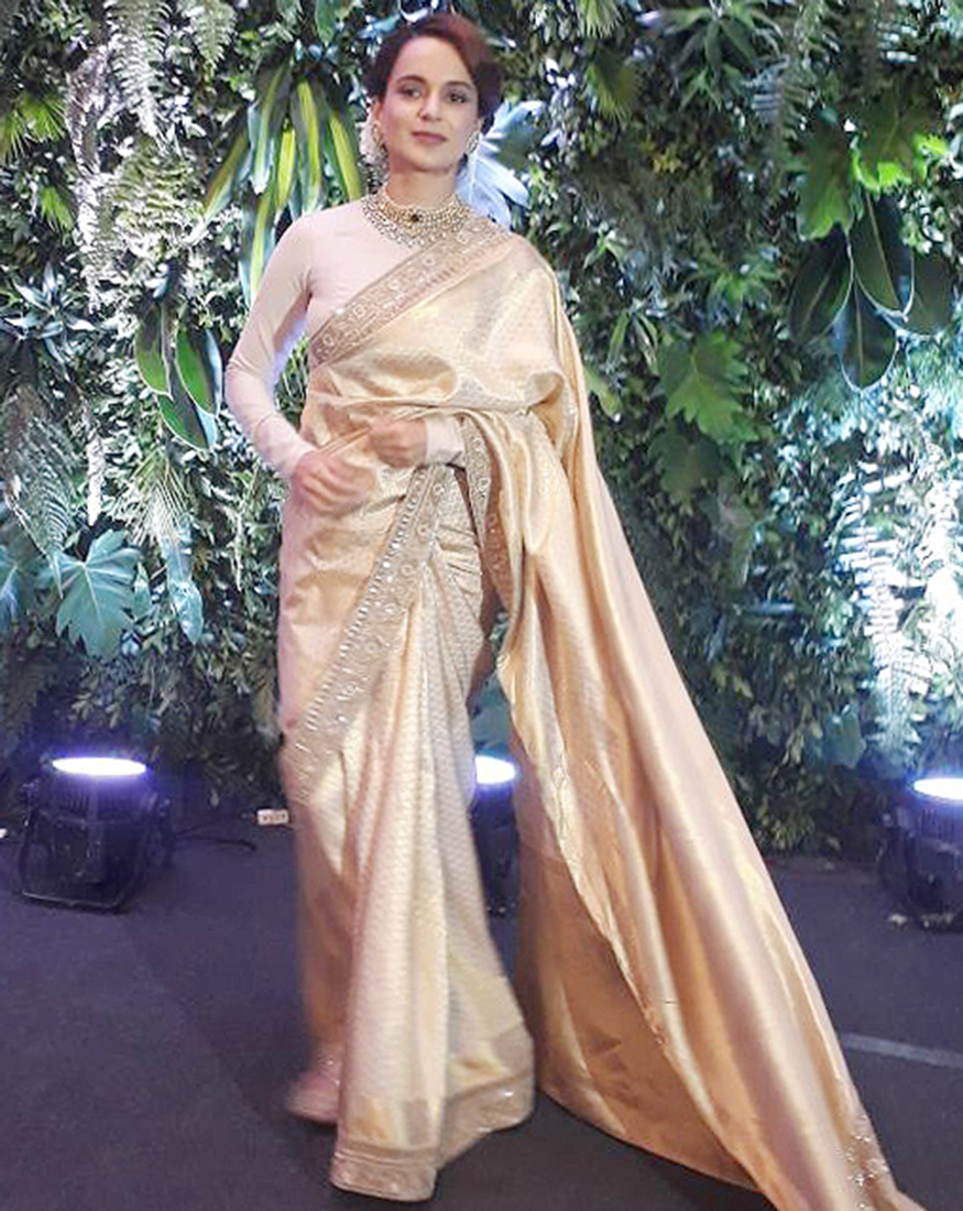 Kangana Ranaut attends the wedding reception of Virat Kohli and Anushka Sharma held at St. Regis Hotel in Mumbai on December 26, 2017. Kangana Ranaut,Katrina Kaif,Boney Kapoor,Sridevi,Virat Kohli,Anushka Sharma,Virat Kohli reception,Anushka Sharma reception,Varun Dhawan