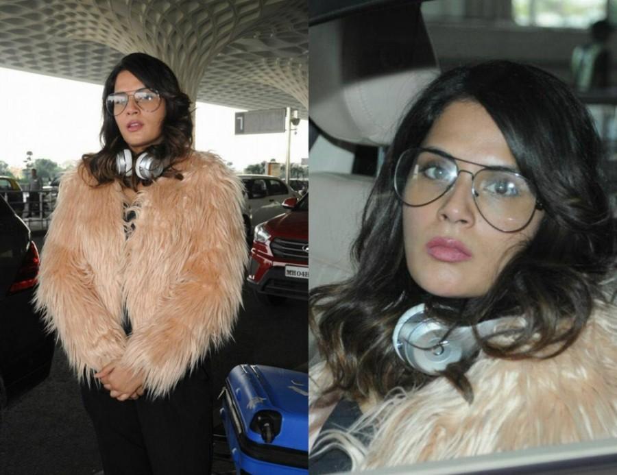 Richa Chadda snapped at Mumbai Airport. Richa Chadda,actress Richa Chadda,Richa Chadda at Mumbai Airport,Richa Chadda at Airport,hot Richa Chadda,Richa Chadda hot pics,Richa Chadda hot images,Richa Chadda hot stills,Richa Chadda hot pictures,Richa Chadda hot photos