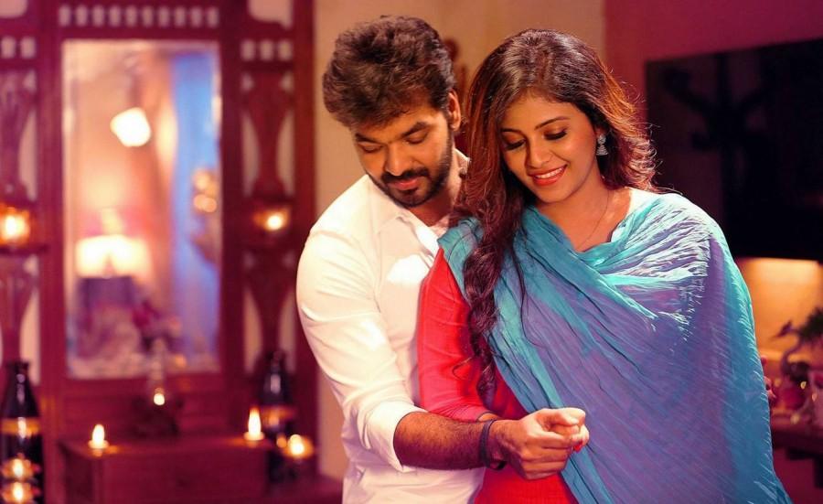Balloon is an upcoming Tamil horror thriller movie written, directed by Sinish and produced by Dhilip Subbarayan, Arun Balaji and Nandakumar. Jai,Anjali,Janani Iyer,Balloon movie stills,Balloon movie pics,Balloon movie images,Balloon movie pictures,Balloon movie photos,Balloon review,balloon movie review