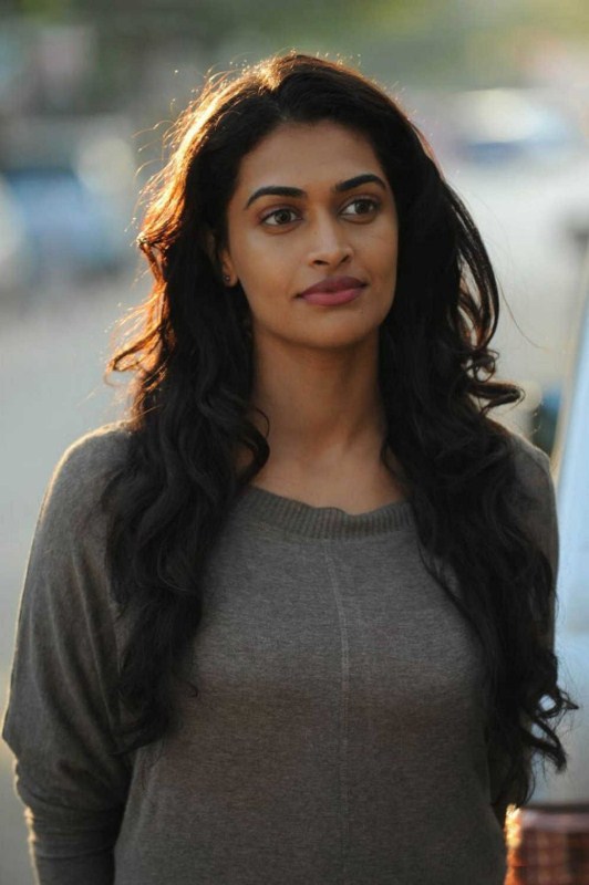 Director Paakhi A Tyrewala adds, "We were an all-female crew for Kajal. I have always believed in using cinema to give strong messages to the audiences. The whole idea of making this film was to portray gender inequality and expose the unequal dynamics at play. I am so happy that audiences are able to feel the emotions that we wanted them to feel and even more. I believe that true equality will emerge not through laws and rules but when women will choose to stand up for themselves. Kajal is the woman standing up for herself and so is #Metoo campaign." Paakhi A Tyrewala,Salony Luthra,Kajal,#MeToo campaign