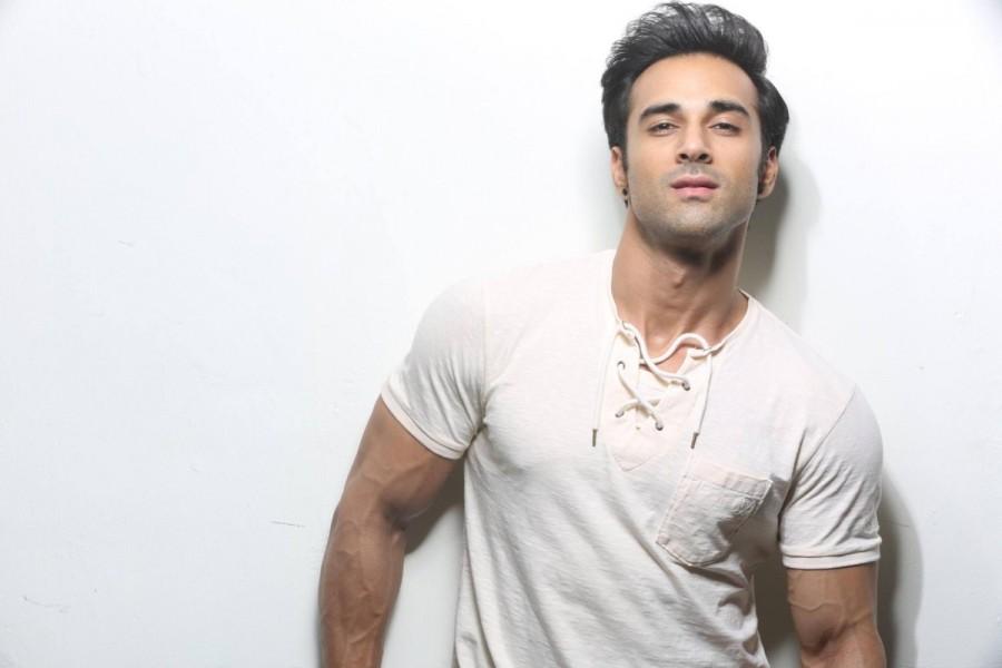 His last film Fukrey Returns has become a Super-hit at the Box Office and the actor's work has been appreciated a lot. The actor is riding high on the success of his last film Fukrey Returns which is called as the sleeper hit of 2017. The Fukrey returns actors post the success of his movie shot for a cola brand's campaign and is in talks with many other brands from various segments. Fukrey Returns,Pulkit Samrat,Pulkit Samrat multiple brand endorsement,actor Pulkit Samrat