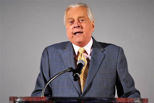 Robert Osborne died on March 6. Celebrity deaths in 2017,Celebrity death in 2017,Celebs deaths in 2017,famous figures deaths in 2017