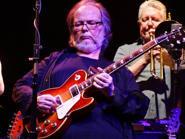 Walter Becker died on Sep 3. Celebrity deaths in 2017,Celebrity death in 2017,Celebs deaths in 2017,famous figures deaths in 2017