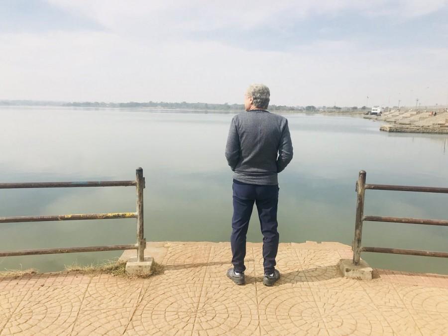 The actor, 62, also met the Chief Minister of Jharkhand Raghubar Das and said that it was a pleasure meeting him. "It is always a pleasure to meet Jharkhand Chief Minister," Anupam tweeted on Friday. Anupam Kher,Veteran actor Anupam Kher,Anupam Kher wraps,Anupam Kher 511th film