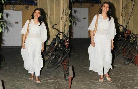 Kajal Aggarwal poses for the cameras at Bandra.