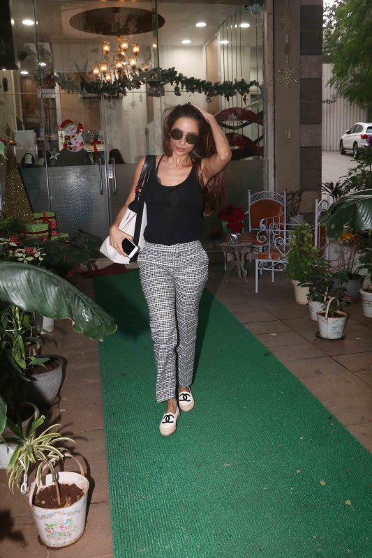 Bollywood actress Malaika Arora spotted at Bandra. Malaika Arora,actress Malaika Arora,Malaika Arora at Bandra