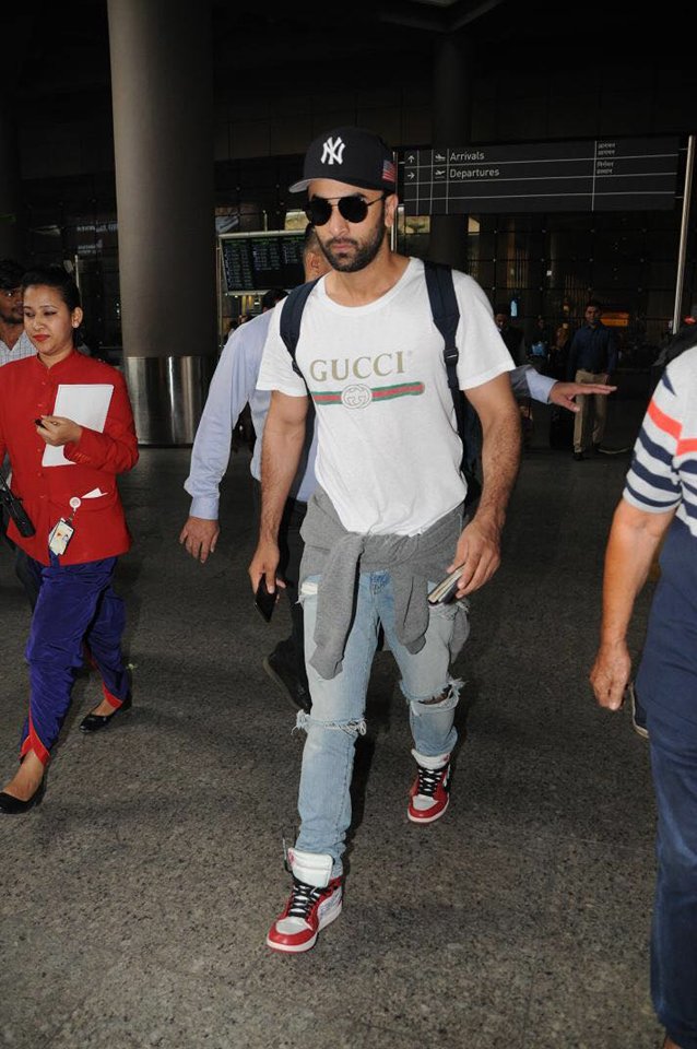 Bollywood actor Ranbir Kapoor clicked at Mumbai airport. Ranbir Kapoor and Alia Bhatt,Ranbir Kapoor,Alia Bhatt,Brahmastra,Brahmastra pair,Brahmastra actress