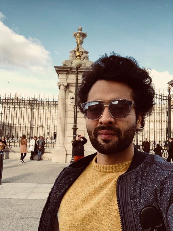 Actor Jackky Bhagnani plans a three-country-trip to kick-start his new year after a hectic no-break schedule in 2017. Jackky will be visiting Madrid, Amsterdam, and London during his trip. Jackky Bhagnani,actor Jackky Bhagnani,producer Jackky Bhagnani,Youngistaan actor Jackky Bhagnani,Jackky Bhagnani trip