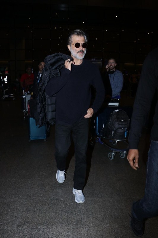 Anil Kapoor photographed at the Airport. Anil Kapoor,Anil Kapoor spotted at Airport,Anil Kapoor spotted at Chhatrapati Shivaji Maharaj airport,actor Anil Kapoor,Anil Kapoor latest pics,Anil Kapoor latest images,Anil Kapoor latest stills,Anil Kapoor latest pictures,Anil Kapoor latest photos