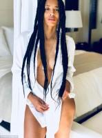 Ciara,model Ciara,Ciara racy bedroom selfie,racy nude selfie,racy nude,racy hot selfie,Russell Wilson,Ciara unbuttons herself