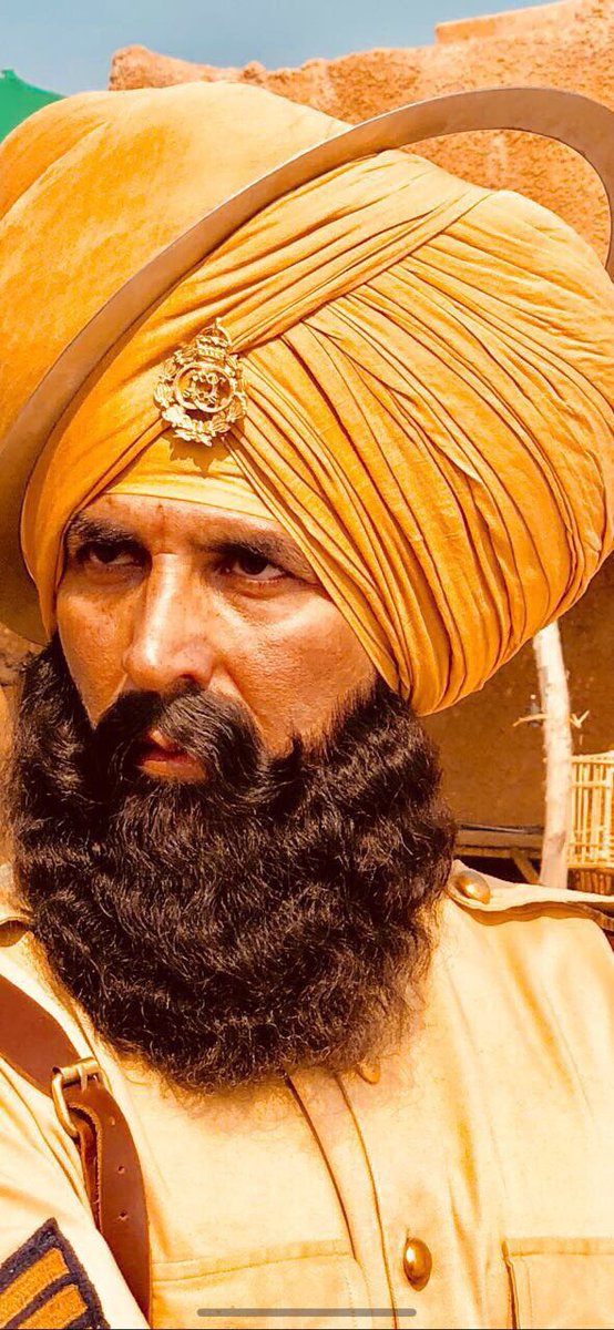 Sharing his first look from the movie, Akshay tweeted: "Feeling nothing but immense pride and gratitude while sharing this. Beginning my 2018 with 'Kesari', my most ambitious film and a lot of passion. Need your best wishes as always." Akshay Kumar,actor Akshay Kumar,Akshay Kumar Kesari,Kesari first look,Kesari first look poster,Kesari poster,Kesari movie poster