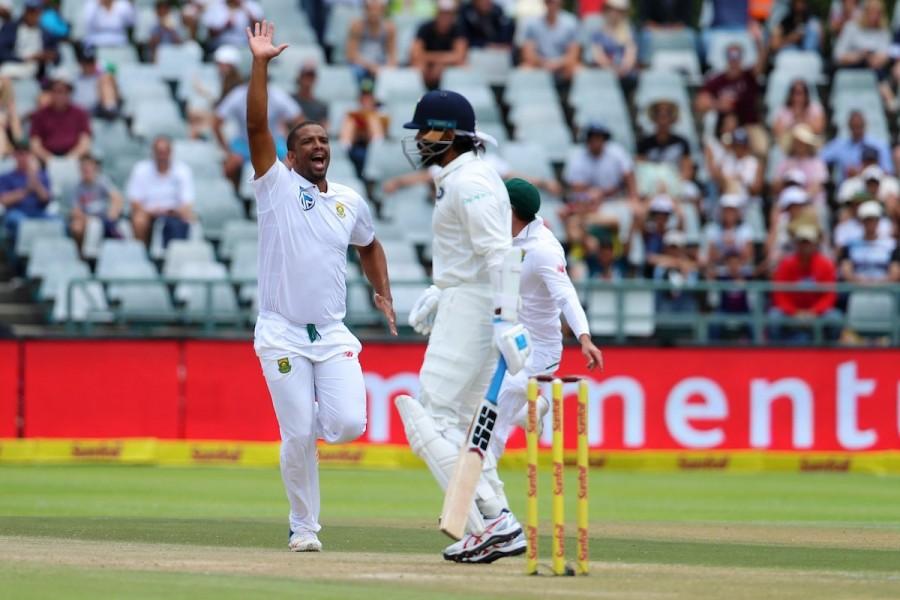 Vijay then departed while trying to defend an outswinger from Philander, only to manage an edge for de Villiers to complete the catch at third slip. Morkel then came back to reduce India to 39/3 after No.3 Cheteshwar Pujara (4) nicked an almost unplayable length delivery back to the stumper Quinton de Kock. Kohli looked good during his 40-ball stay in the middle, striking four boundaries before Philander's full ball caught him plumb in line with middle. South Africa beat India,South Africa trash India,South Africa beat India by 72 runs,Virat Kohli