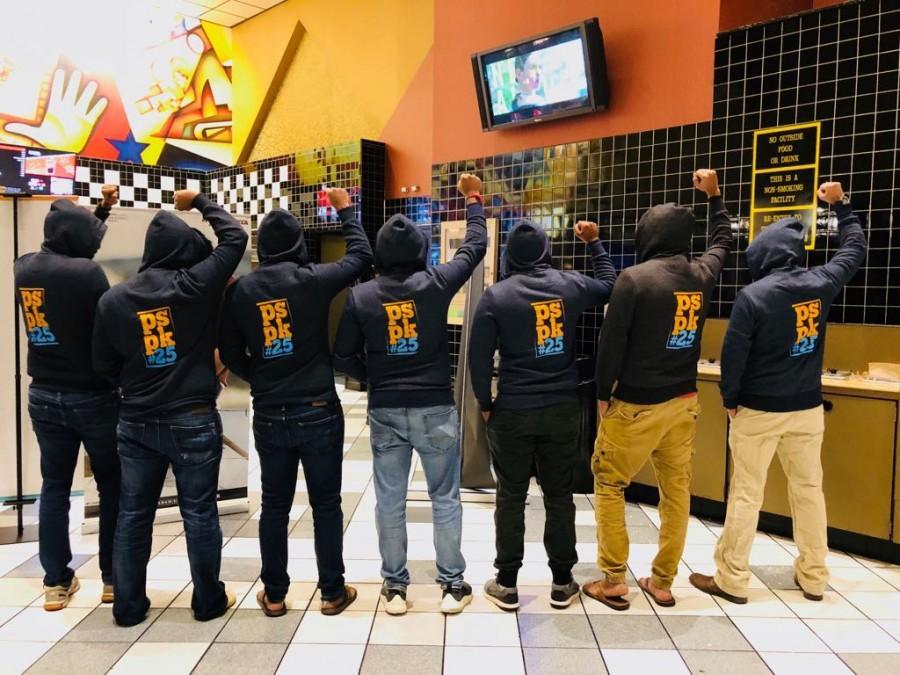 Agnyaathavaasi mania: Pawan Kalyan fans euphoric over movie release. Agnyaathavaasi,Agnyaathavaasi review,Agnyaathavaasi movie review,Pawan Kalyan,Pawan Kalyan fans,Agnyaathavaasi release,Agnyaathavaasi celebrations