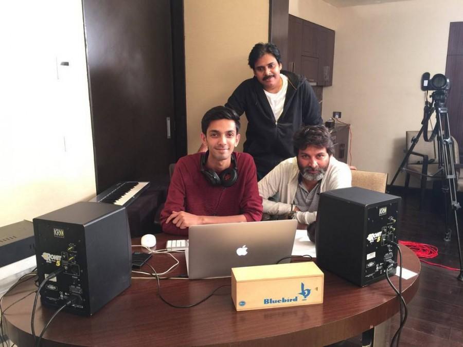 Pawan Kalyan-Trivikram: Pawan Kalyan plays a software professional in the film, which marks his third collaboration with Trivikram after Jalsa and Attarintiki Daredi Agnyaathavaasi movie review,Agnyaathavaasi review,Agnyaathavaasi,Pawan Kalyan,Keerthy Suresh