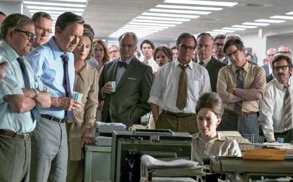The film revolves around a story of dedicated journalists – a publisher, her editor and a newsroom striving to join the ranks of the best in the country – taking a stand for the truth, justice and the American public's right to be informed. Steven Spielberg,The Post