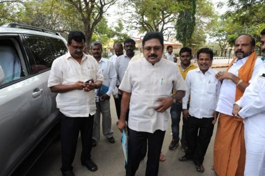 Sidelined AIADMK leader T.T.V. Dinakaran arrives at Bengaluru's Parappana Agrahara Jail to visit his aunt V. K. Sasikala on Jan 12, 2018.