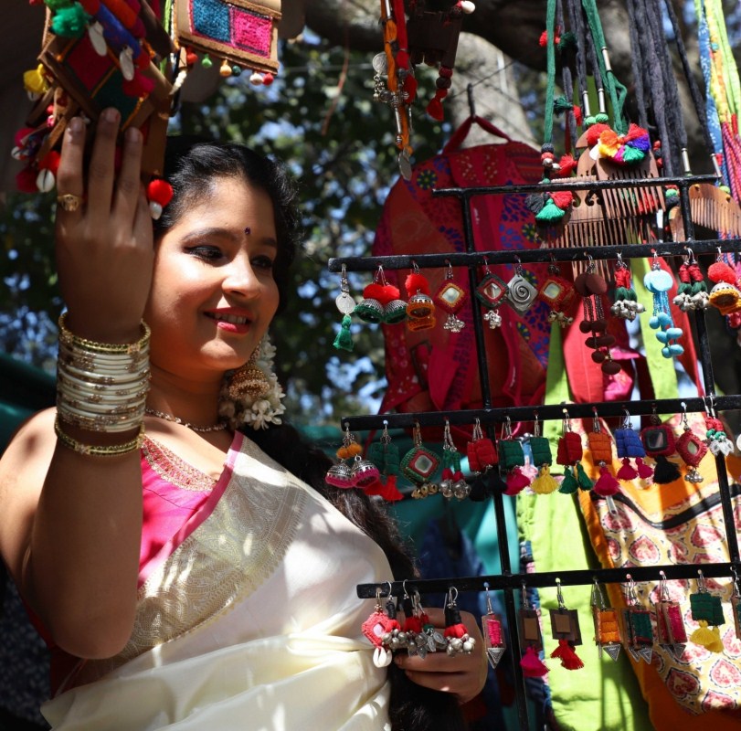 Actress Shubha Poonja at the inauguration of "Sankranthi Chittara" art, craft, clothings, handloom and much more exhibition for the Sankranti Festival, organised by Karnataka Chitrakala Parishath. Shubha Poonja,actress Shubha Poonja,Sankranthi Chittara,Sankranthi,Maha Sankranthi,Sankranthi festival