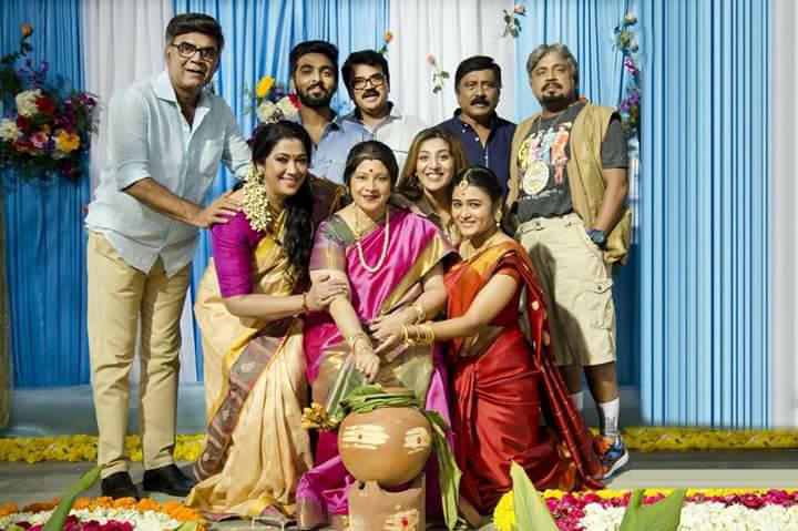South Indian GV Prakash Kumar and Shalini Pandey celebrate Pongal on the sets of 100% Kadhal movie launch. GV Prakash and Shalini Pandey,GV Prakash,Shalini Pandey,Pongal,Pongal celebration,100% Kadhal,100% Kadhal pics,100% Kadhal images,100 percent kadhal,100% Kadhal stills