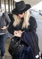 Pregnant Khloe Kardashian,Khloe Kardashian,khloe kardashian baby bump,Khloe Kardashian pregnant,Khloe Kardashian baby bump pics,Khloe Kardashian baby bump images,Khloe Kardashian baby bump stills,Khloe Kardashian baby bump pictures,Khloe Kardashian baby b