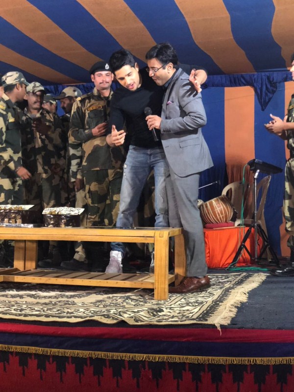 Filmmaker Neeraj Pandey has time and again expressed his gratitude towards the uniformed forces, with Aiyaary too the director gave an ode to the Jawans. Team Aiyaary,Aiyaary,Aiyaary team,Neeraj Pandey,Manoj Bajpayee,Sidharth Malhotra,Rakul Preet Singh,Pooja Chopra,Sidharth Malhotra birthday