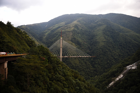 "Ten people are dead. Nine died at the site of the accident and one was taken to a hospital, where he died," Diaz told local media. Colombia bridge collapse,bridge collapse,bridge collapse in Colombia,under construction,under construction bridge collapse